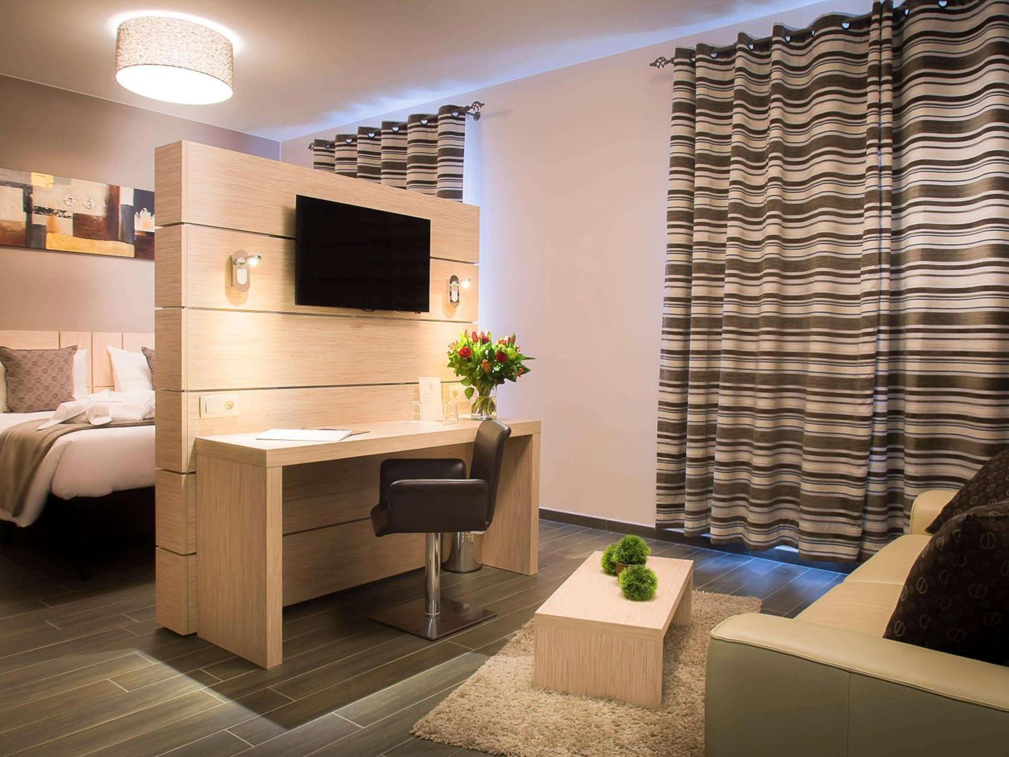 Hotel Ibis Styles Charleroi Airport Aero 44 Exteriér fotografie