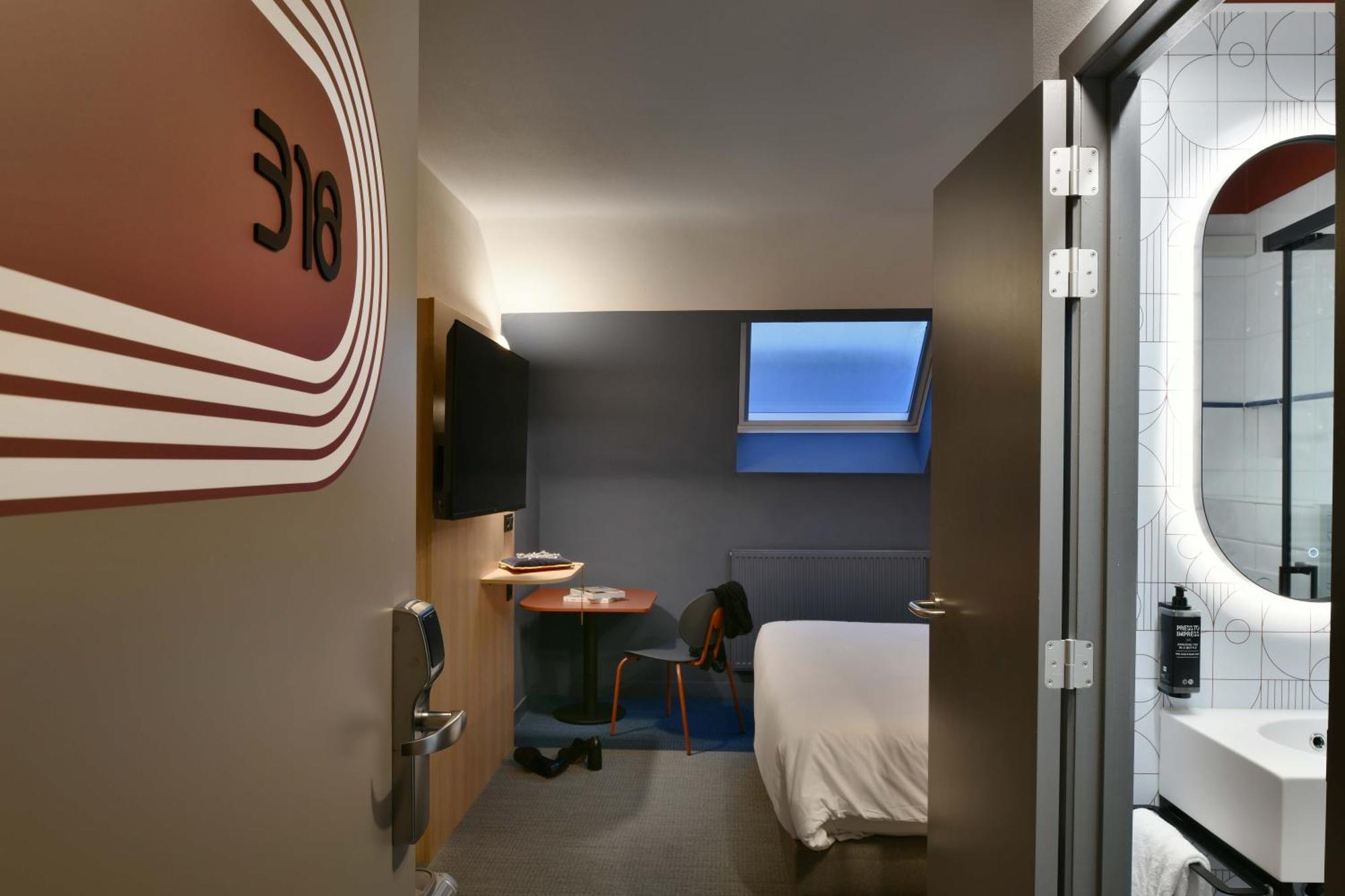 Hotel Ibis Styles Charleroi Airport Aero 44 Exteriér fotografie