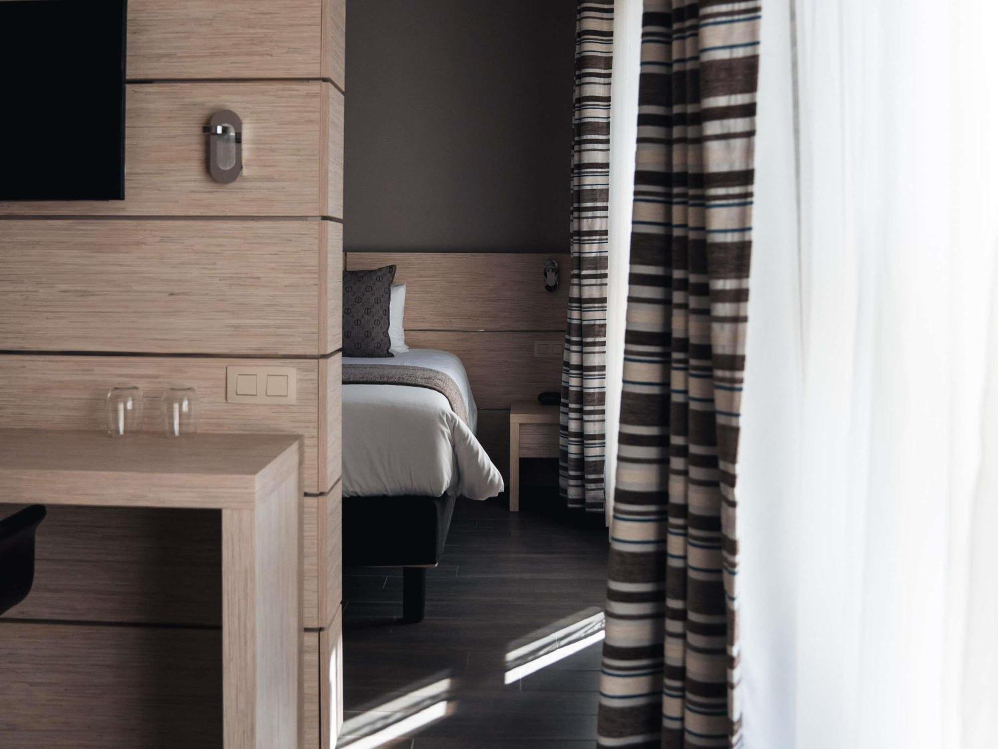 Hotel Ibis Styles Charleroi Airport Aero 44 Exteriér fotografie