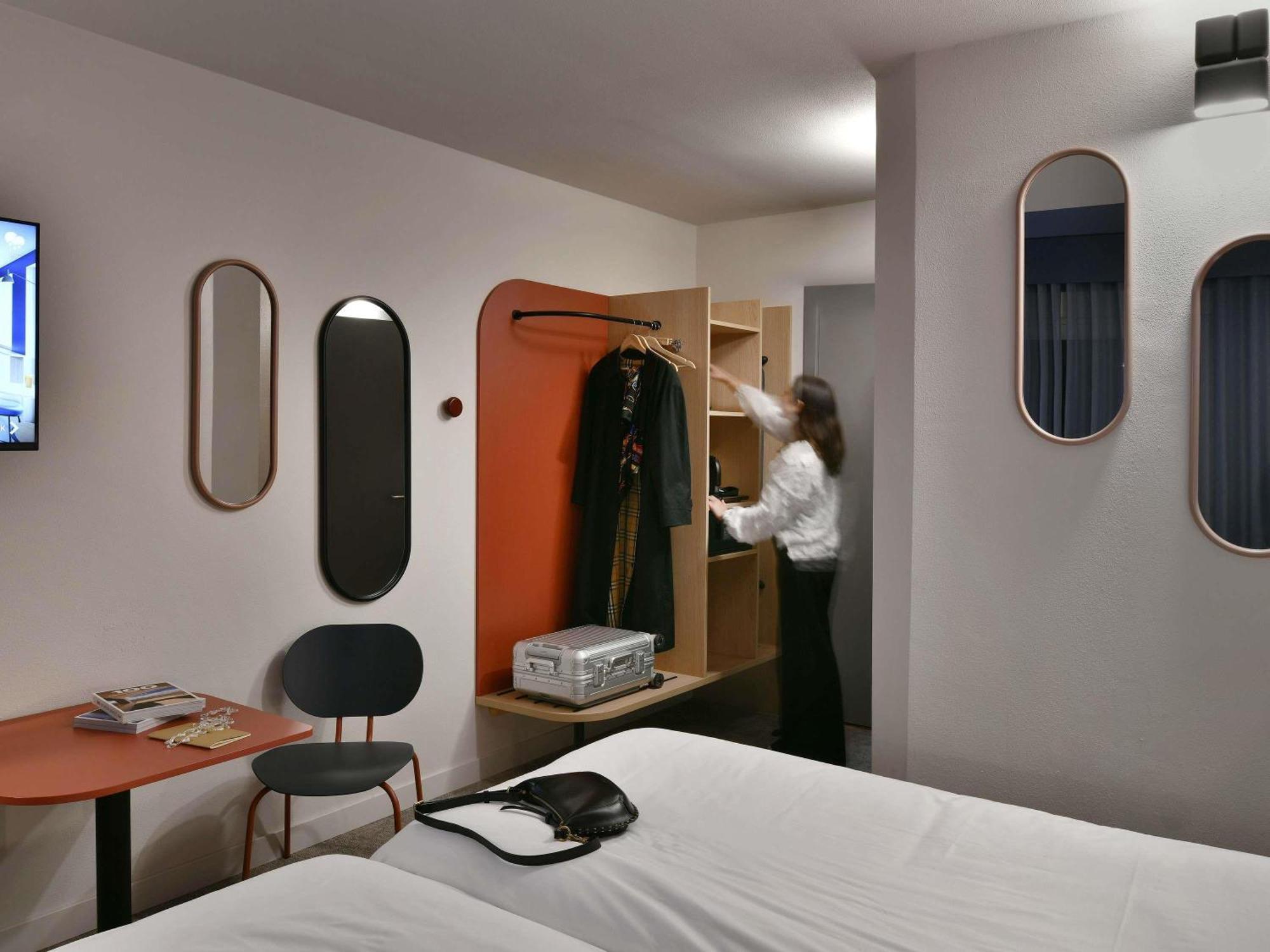 Hotel Ibis Styles Charleroi Airport Aero 44 Exteriér fotografie